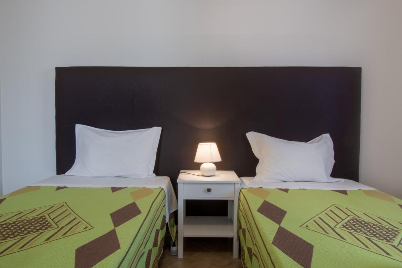Apartamentos Pinto 奎特里拉 外观 照片